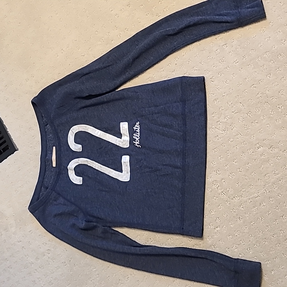 Hollister sweatshirt xs